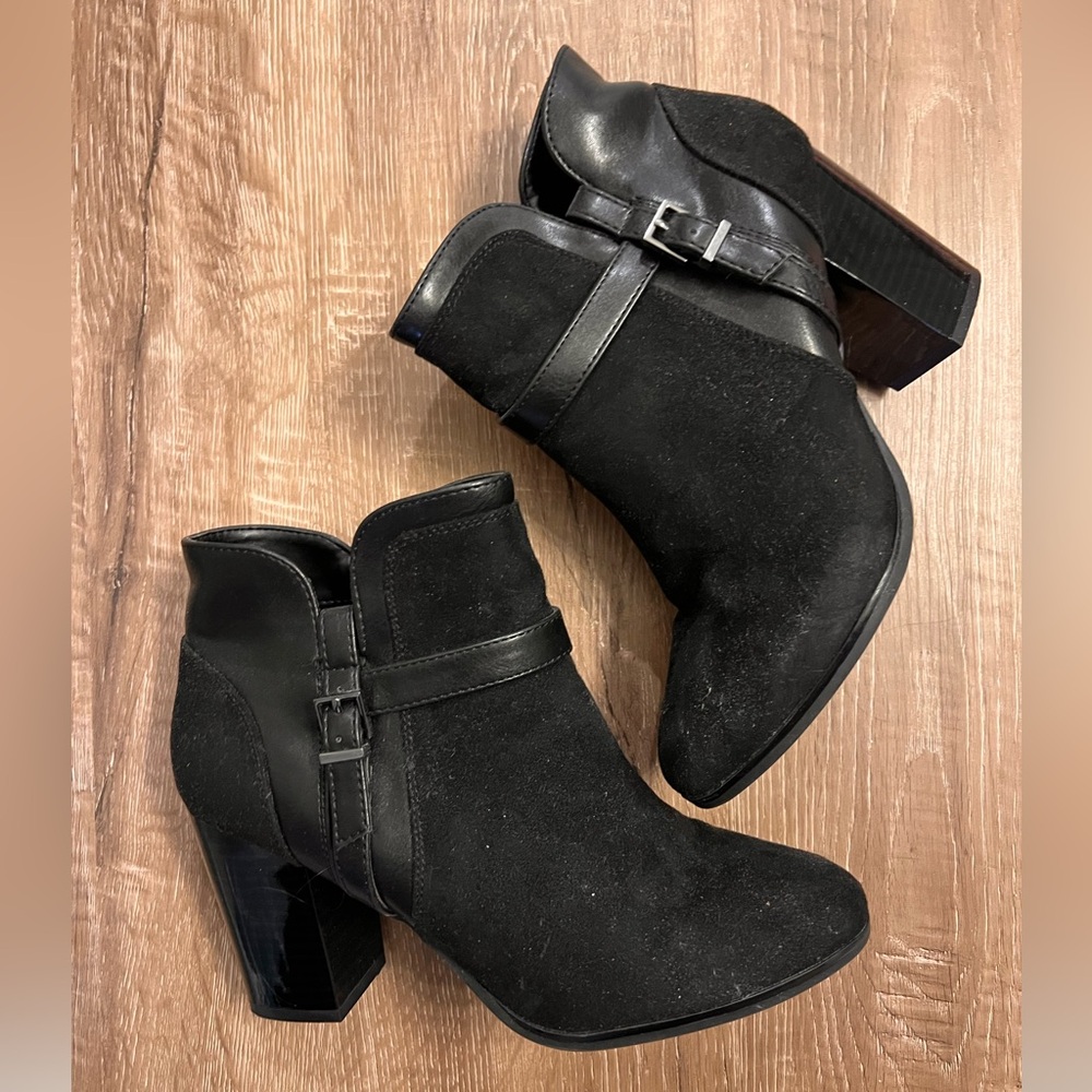 Black heeled booties